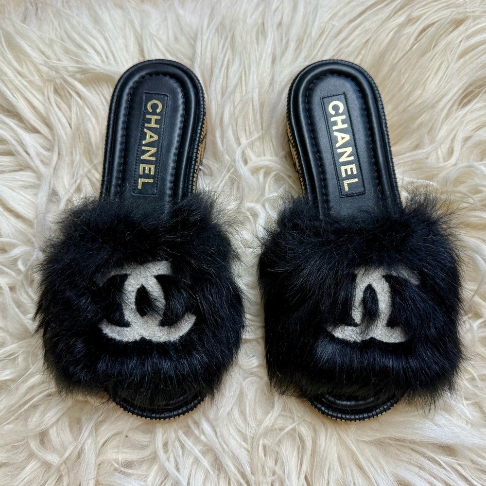 Chanel 22B Shearling Fur CC Logo Slip On Mule Heel Sandals